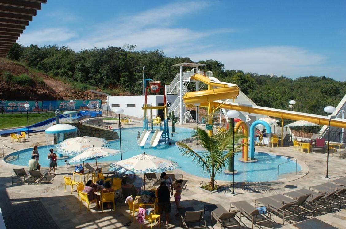 Resort Do Lago Apart Caldas Novas Bagian luar foto